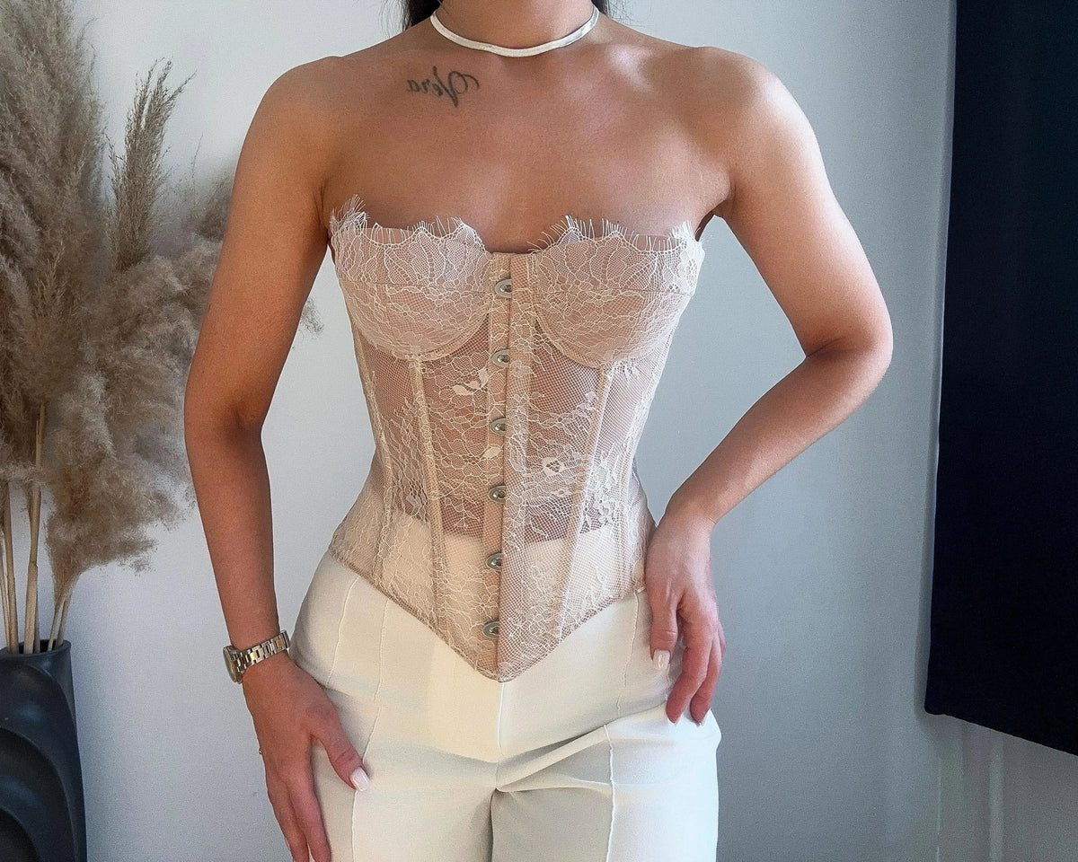 LACE BUSTIER CORSET