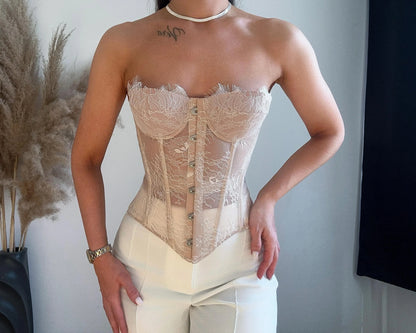 LACE BUSTIER CORSET